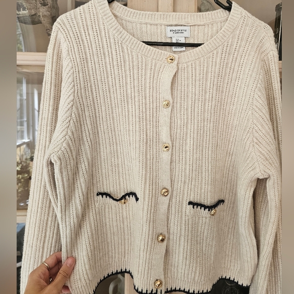 Song of Style x Revolve Aimee Song Naraa Knit Sweater Cardigan - Picture 4 of 8